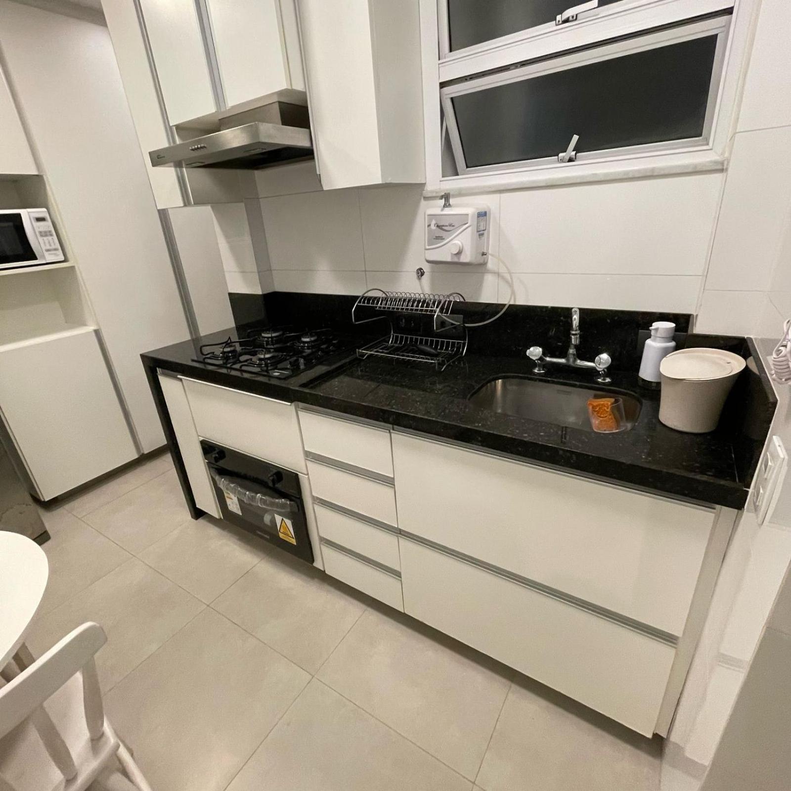 Apartamento Ape Em Copacabana, Pertinho Da E Do Metro! *