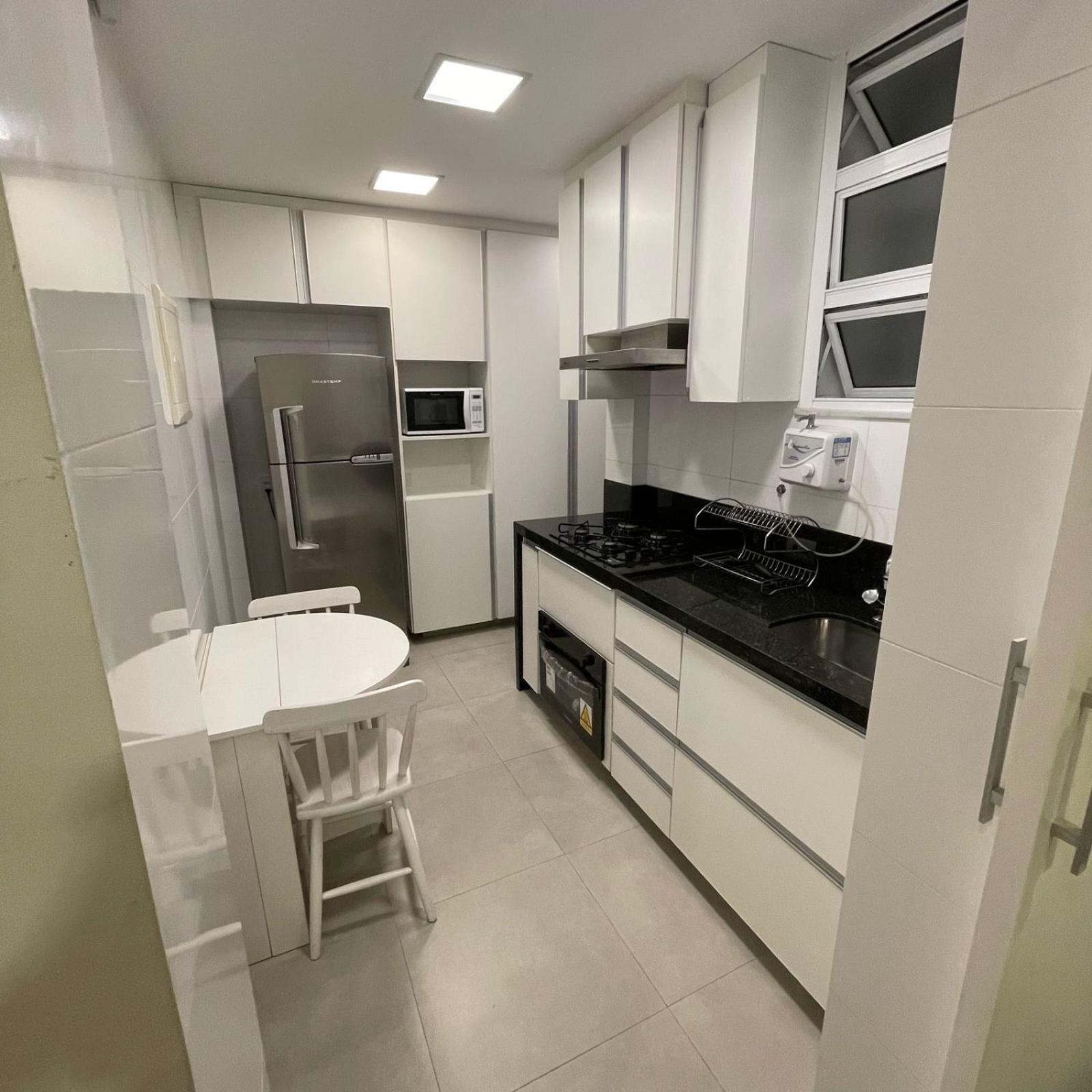 Ape Em Copacabana, Pertinho Da E Do Metro! Apartamento *