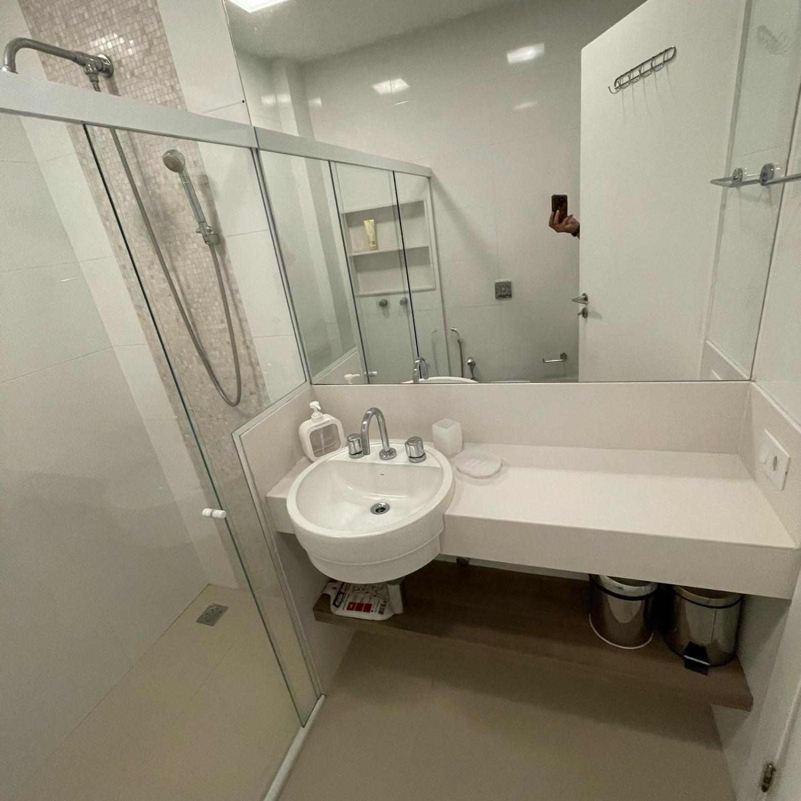 Apartamento Ape Em Copacabana, Pertinho Da E Do Metro! *